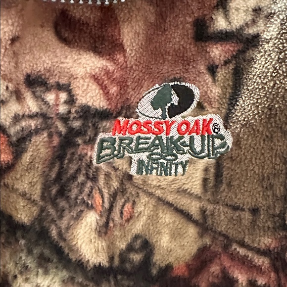 Mossy Oak Break-Up Infinity Camo Fleece - Picture 2 of 5